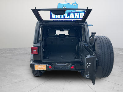 2022 Jeep Wrangler Unlimited Sahara High Altitude