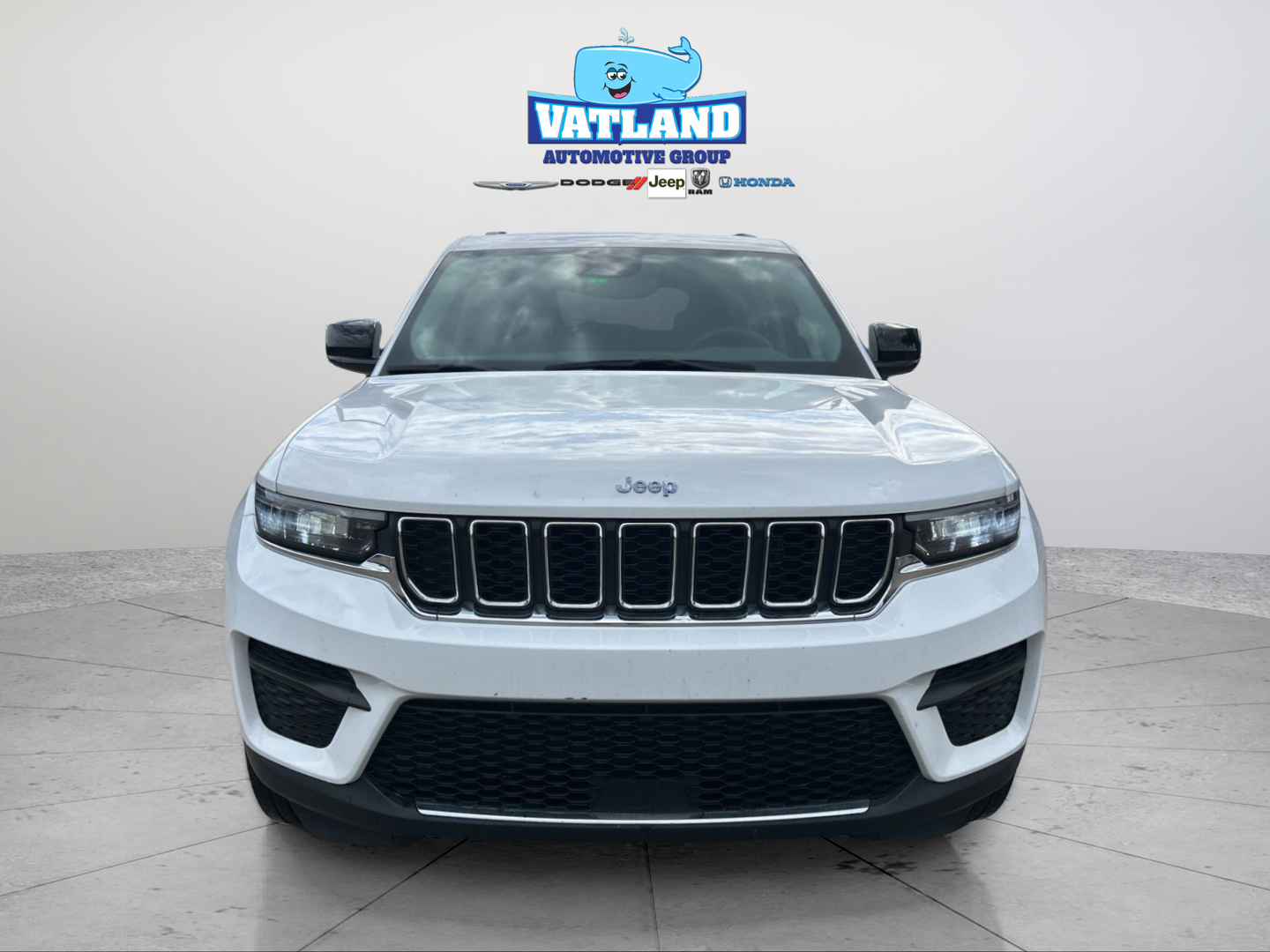 2023 Jeep Grand Cherokee Laredo