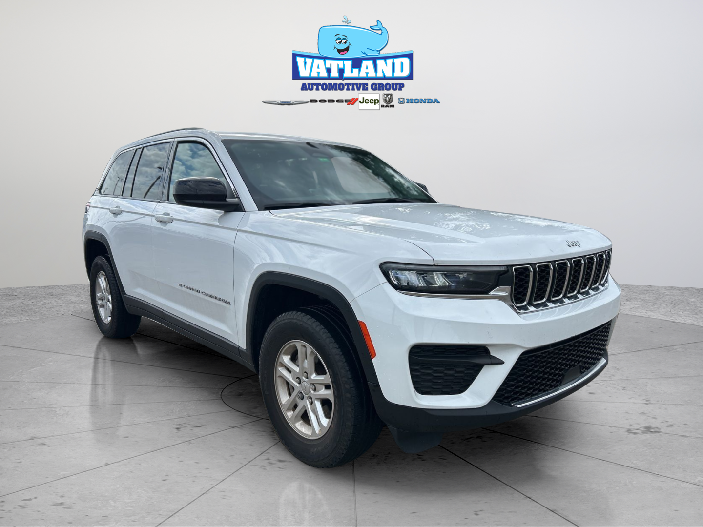 2023 Jeep Grand Cherokee Laredo