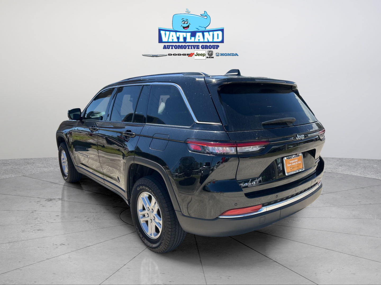 2023 Jeep Grand Cherokee Laredo