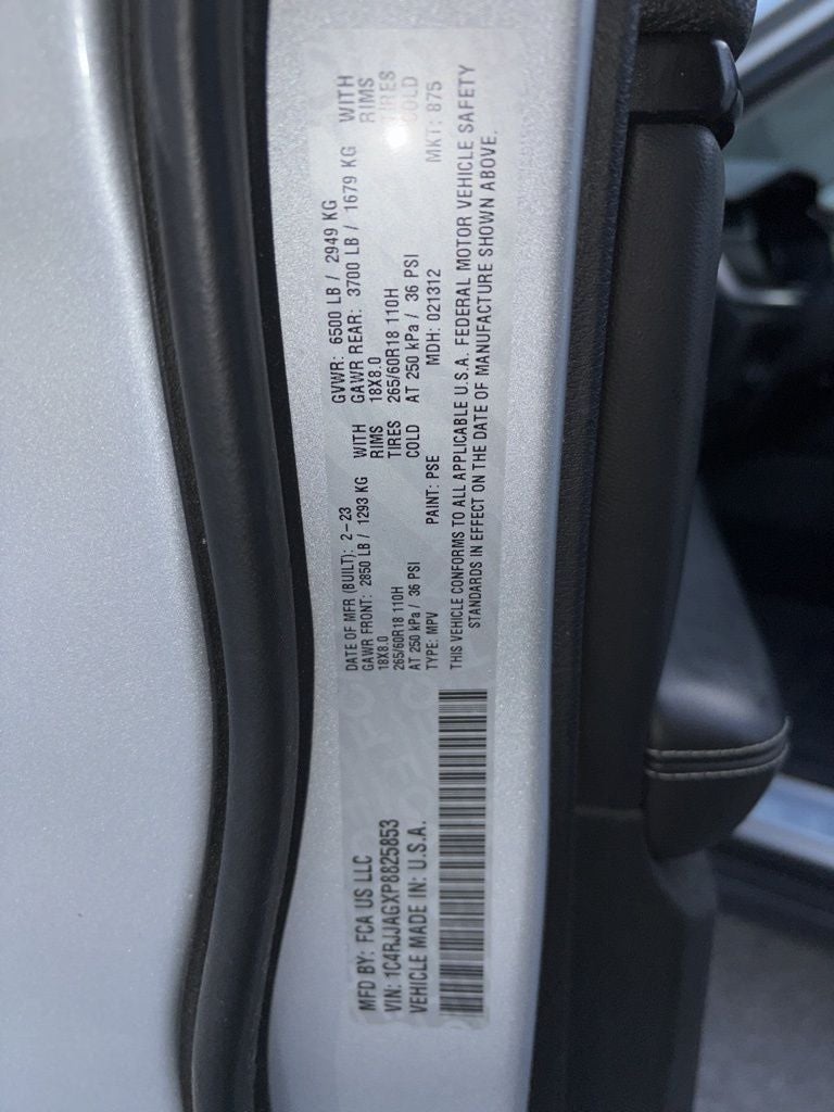 2023 Jeep Grand Cherokee L Laredo