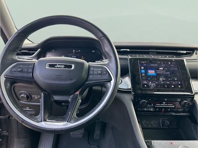 2022 Jeep Grand Cherokee L Laredo