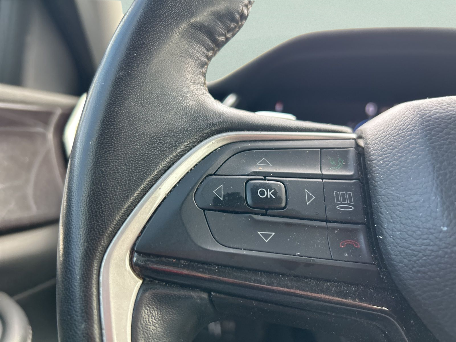 2022 Jeep Grand Cherokee L Laredo