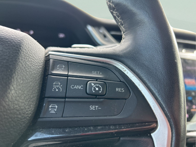 2022 Jeep Grand Cherokee L Laredo