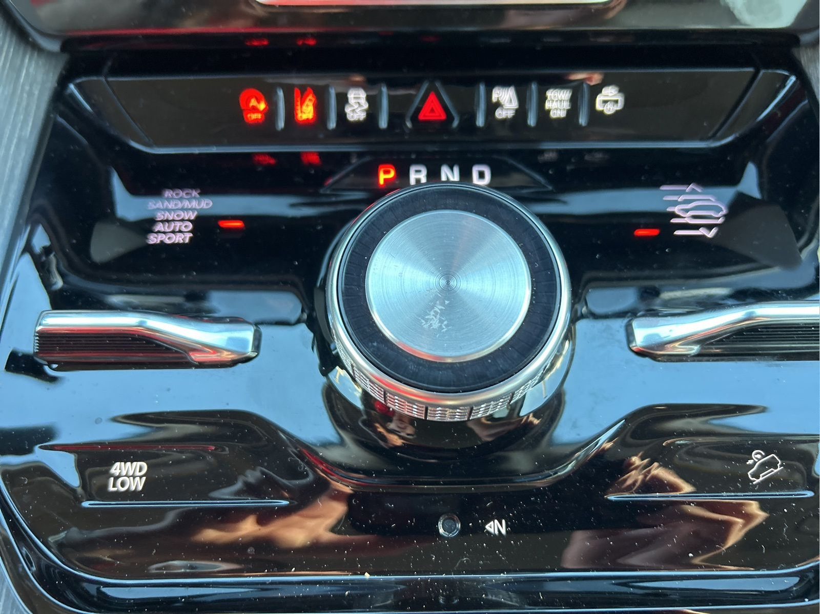 2023 Jeep Wagoneer Series III