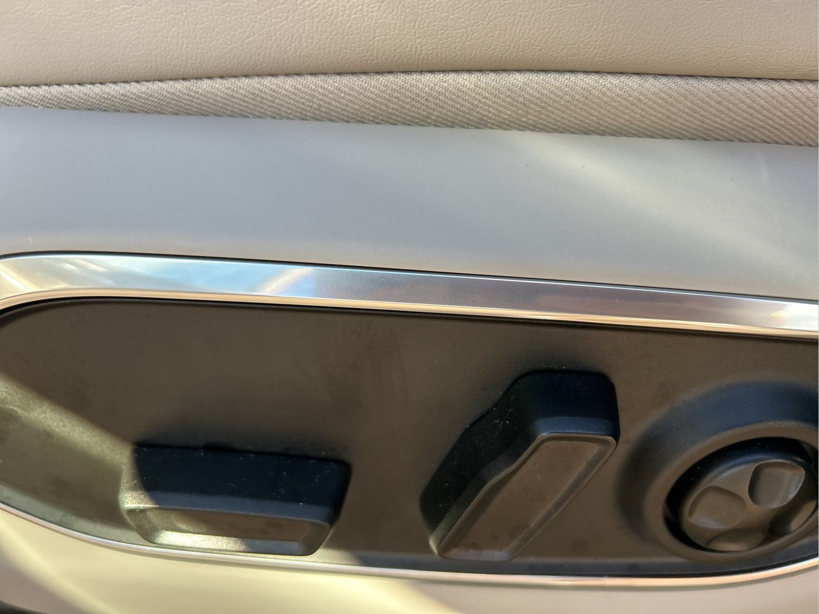 2023 Jeep Wagoneer Series III