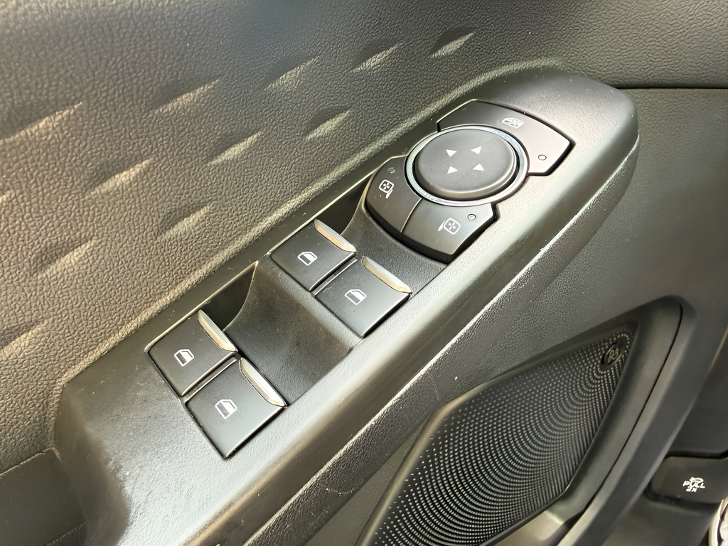 2020 Ford Escape Titanium Hybrid