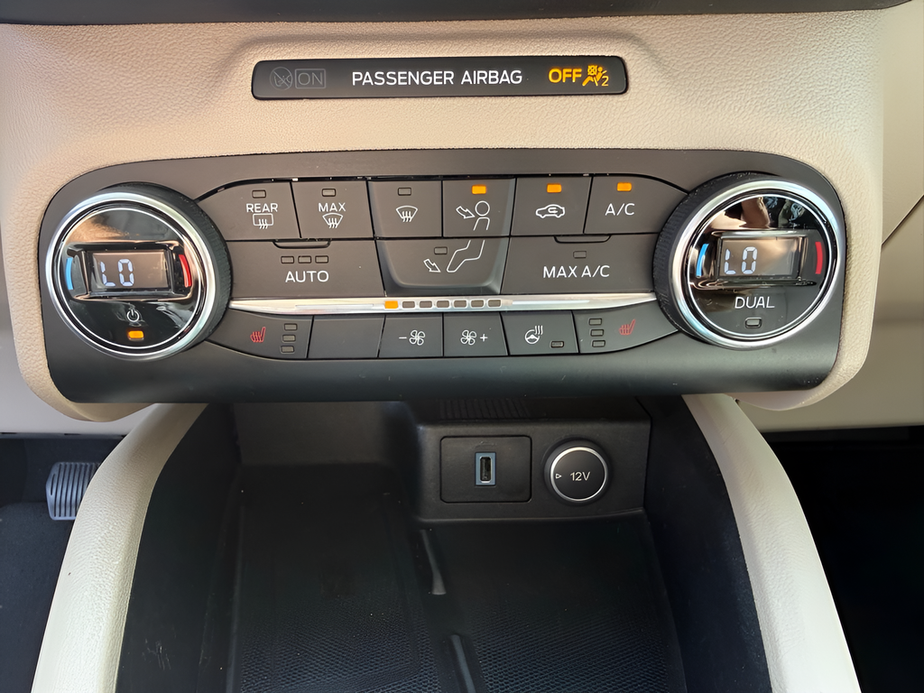 2020 Ford Escape Titanium Hybrid