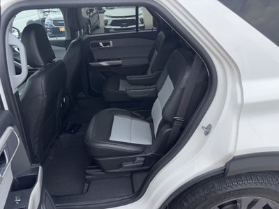 2024 Ford Explorer XLT Sport
