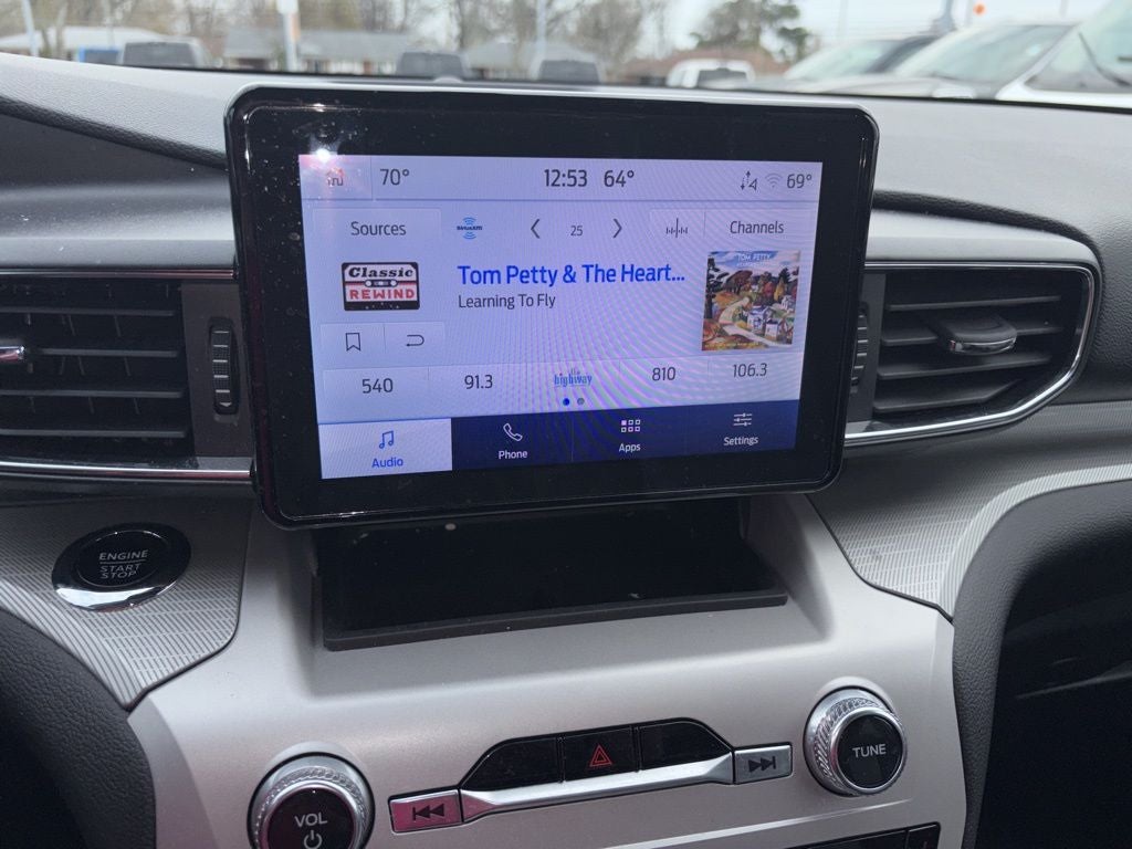 2024 Ford Explorer XLT Sport