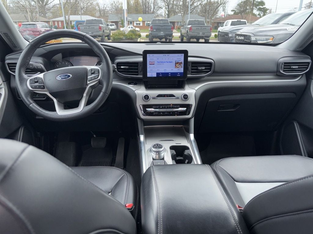 2024 Ford Explorer XLT Sport