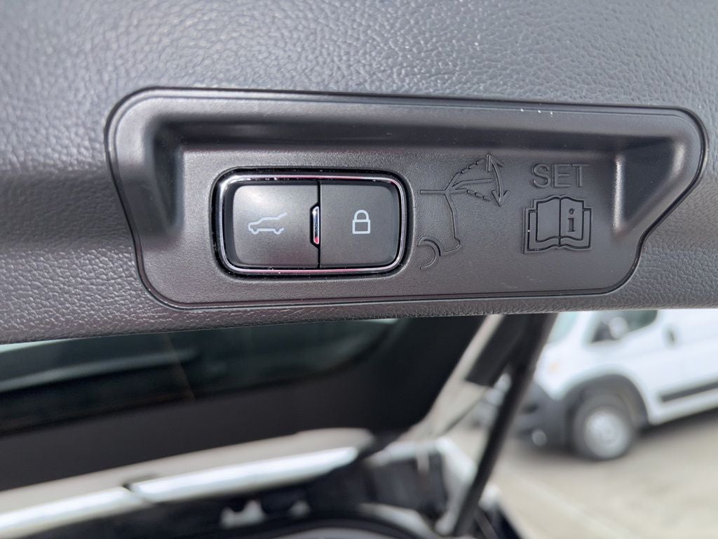 2024 Ford Explorer XLT Sport