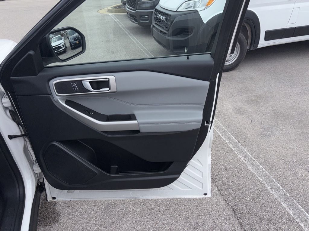 2024 Ford Explorer XLT Sport