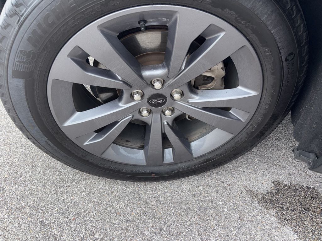 2024 Ford Explorer XLT Sport