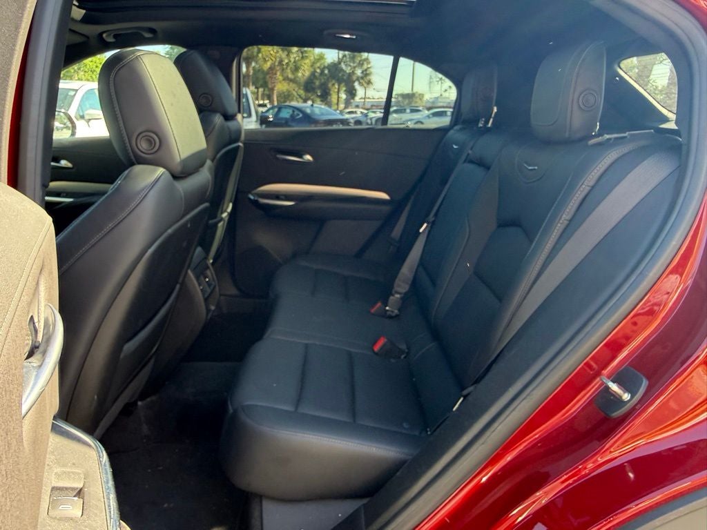 2023 Cadillac XT4 Premium Luxury