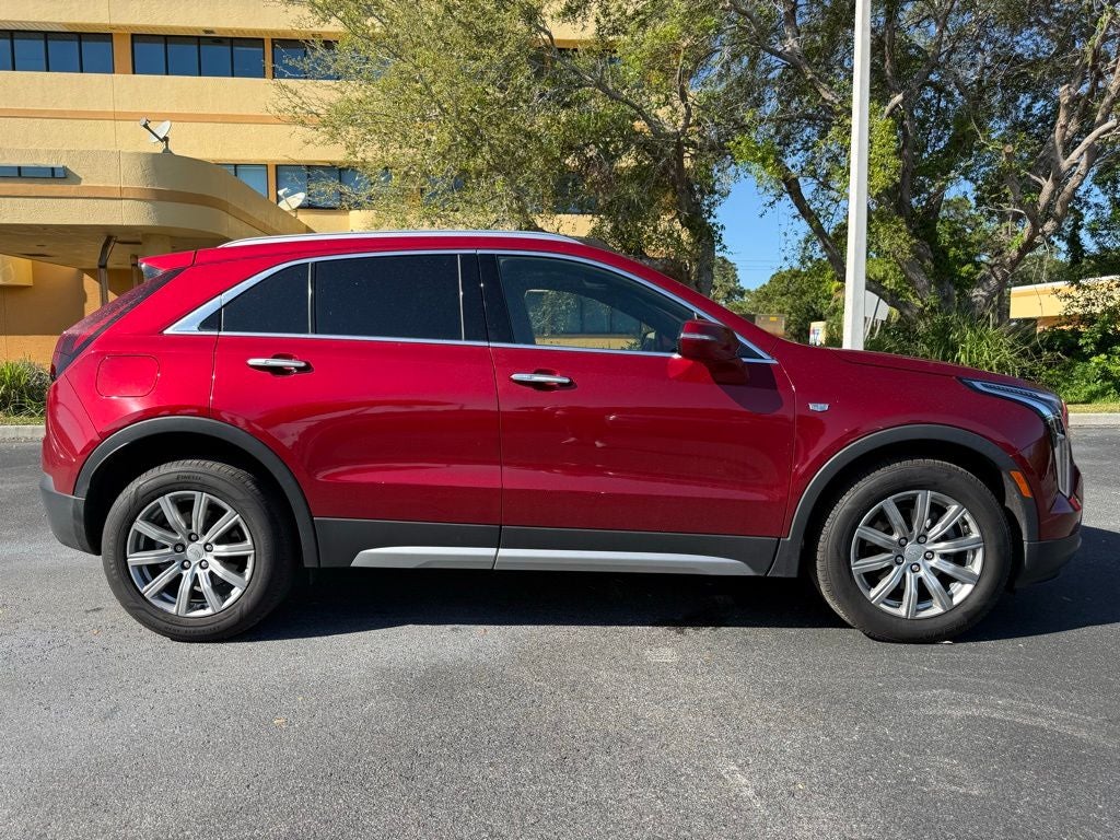 2023 Cadillac XT4 Premium Luxury