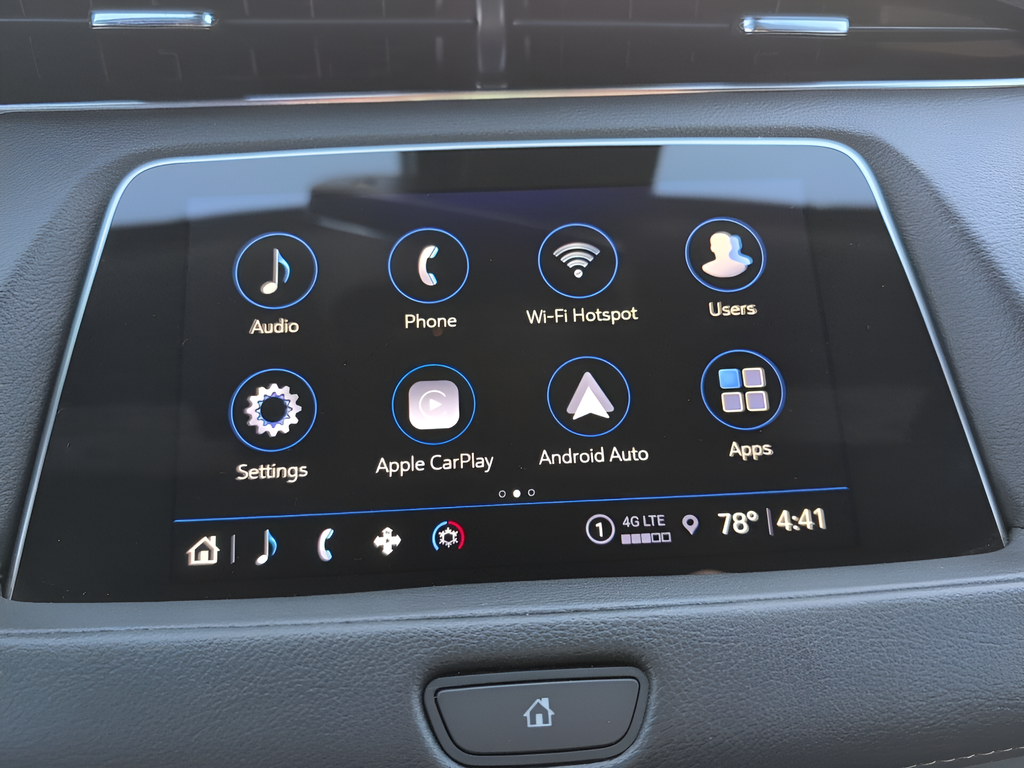 2023 Cadillac XT4 Premium Luxury