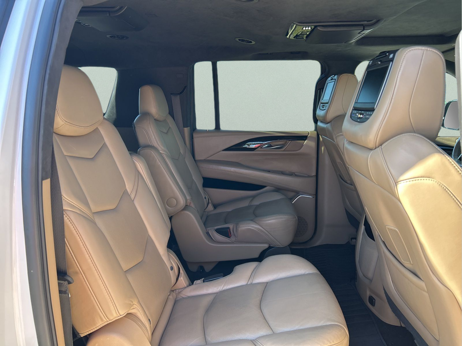 2018 Cadillac Escalade ESV Platinum Edition