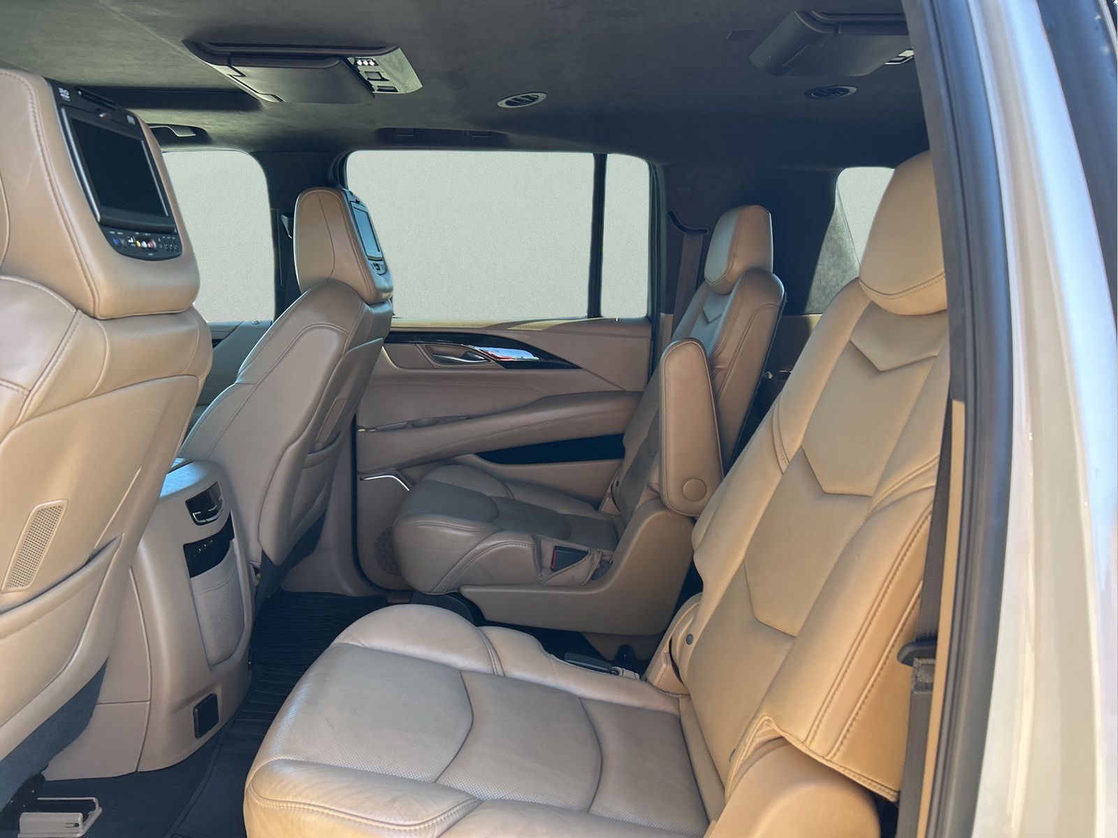 2018 Cadillac Escalade ESV Platinum Edition
