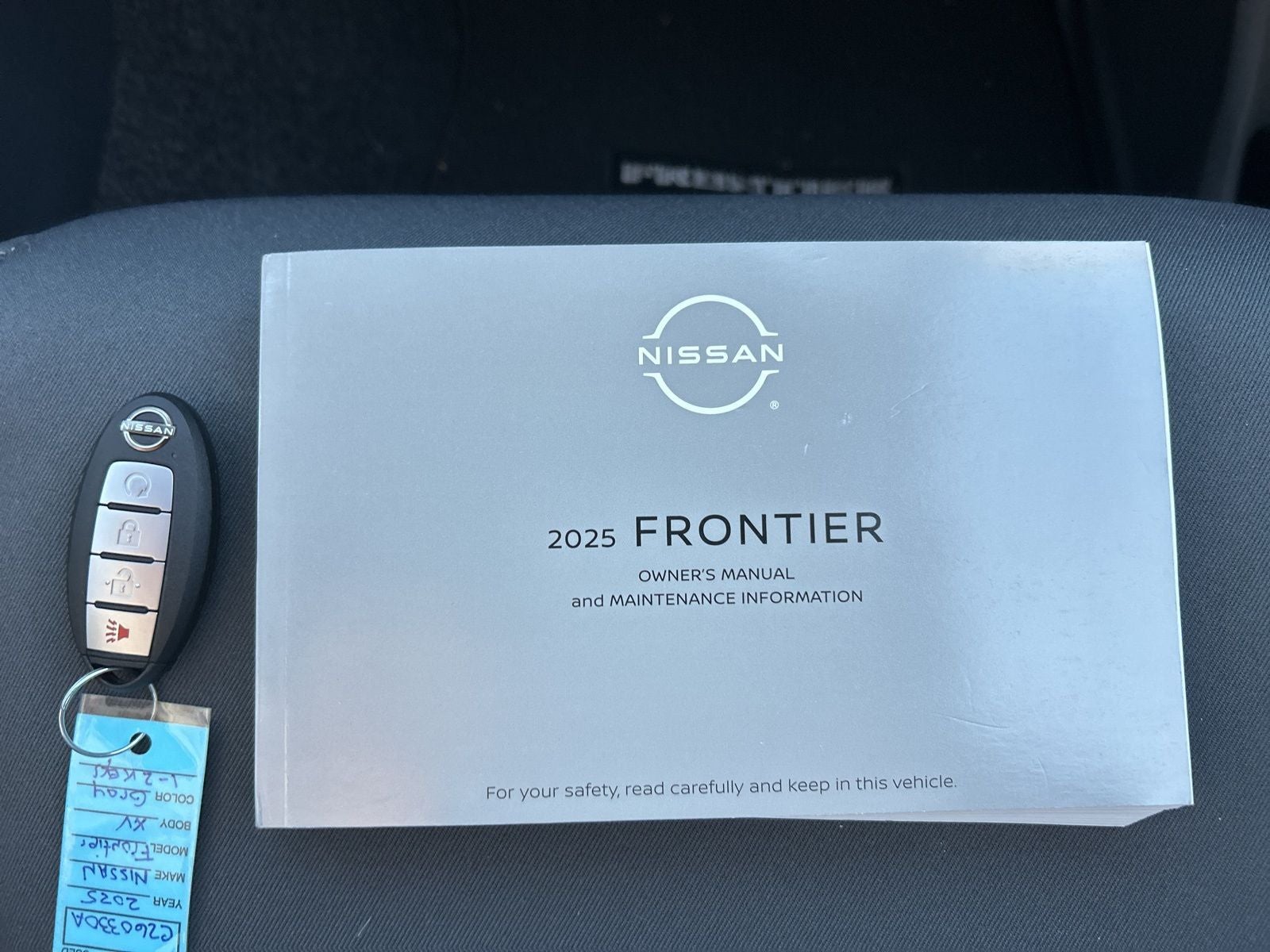 2025 Nissan Frontier SV