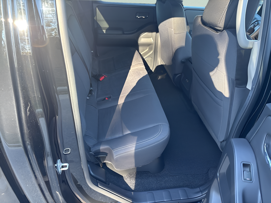 2023 Nissan Frontier SV CPO