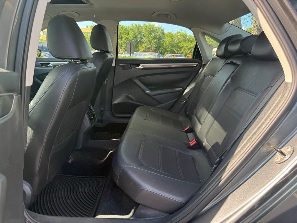 2016 Volkswagen Passat 1.8T SE