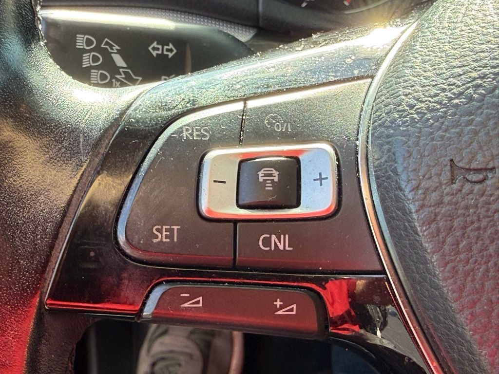 2016 Volkswagen Passat 1.8T SE