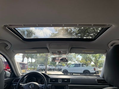 2016 Volkswagen Passat 1.8T SE