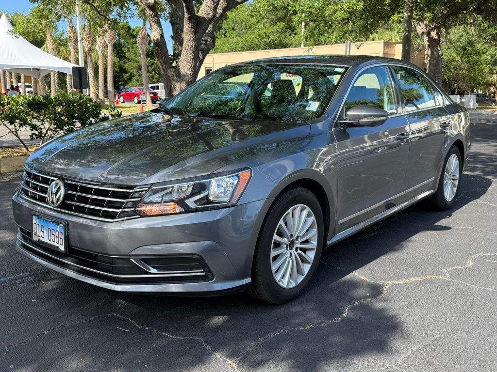 2016 Volkswagen Passat 1.8T SE