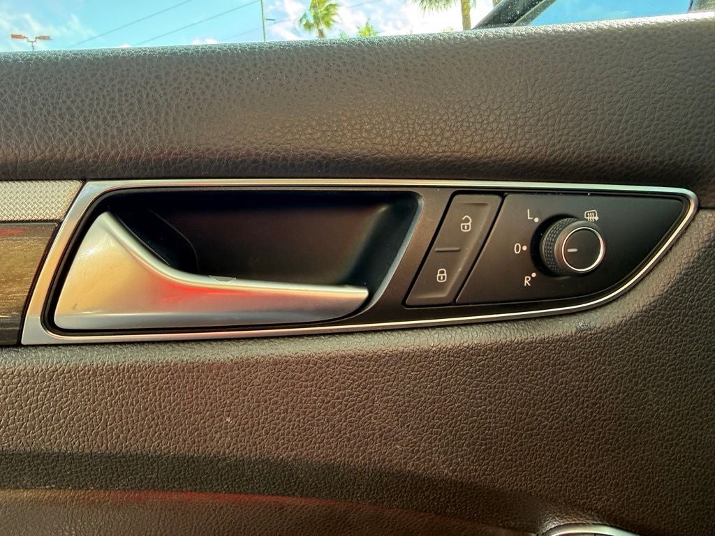 2016 Volkswagen Passat 1.8T SE