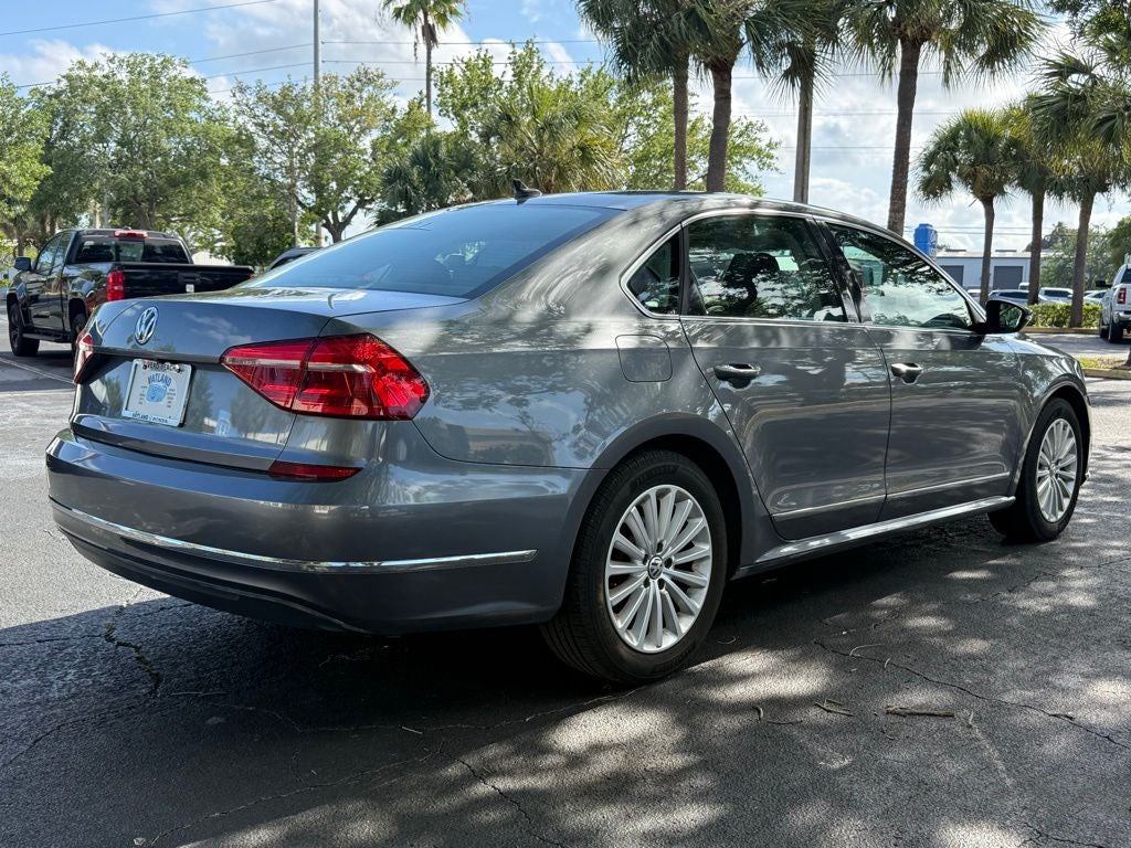 2016 Volkswagen Passat 1.8T SE