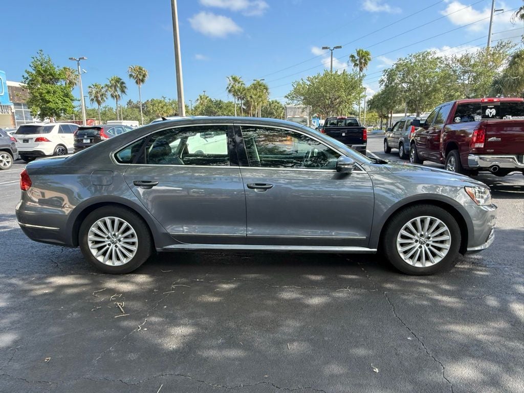 2016 Volkswagen Passat 1.8T SE