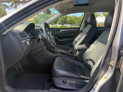 2016 Volkswagen Passat 1.8T SE