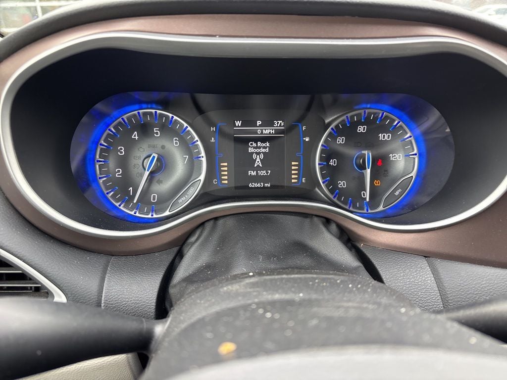 2023 Chrysler Voyager LX CPO