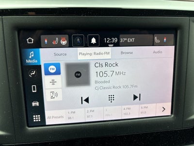 2023 Chrysler Voyager LX CPO