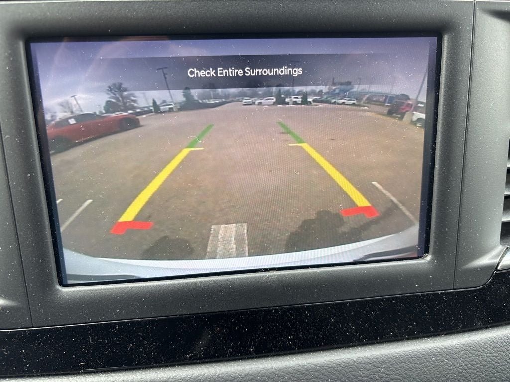 2023 Chrysler Voyager LX CPO