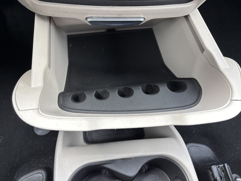 2023 Chrysler Voyager LX CPO