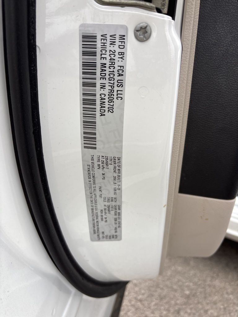 2023 Chrysler Voyager LX CPO