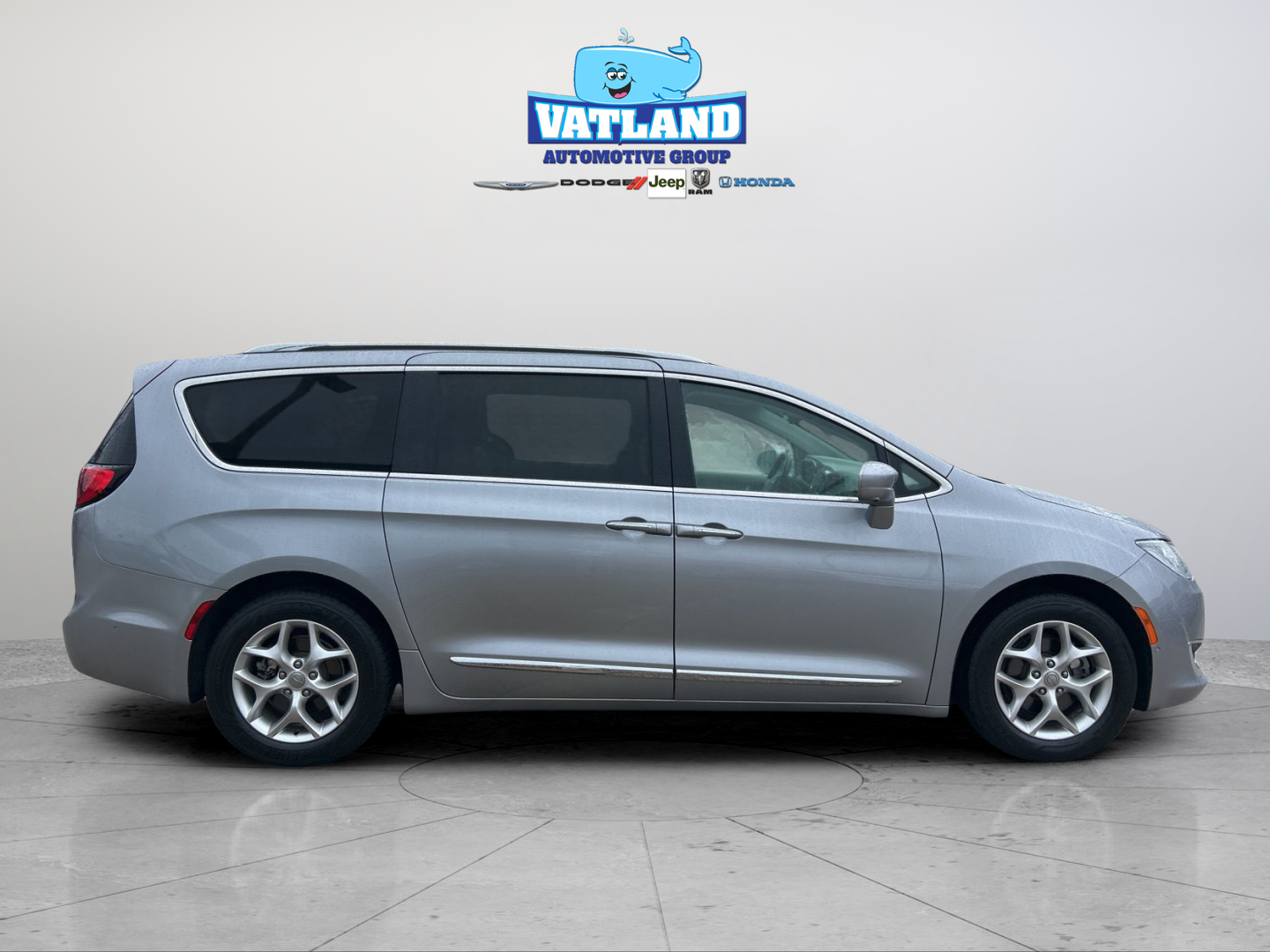 2019 Chrysler Pacifica Touring L Plus