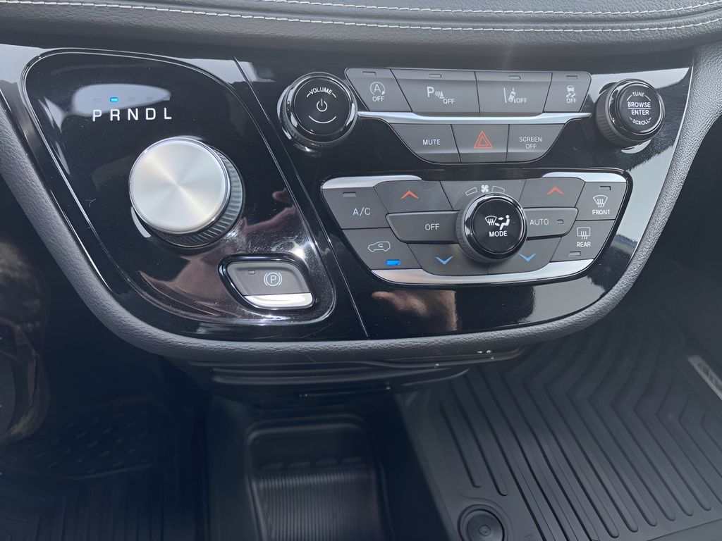 2021 Chrysler Pacifica Touring