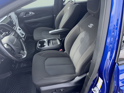 2021 Chrysler Pacifica Touring