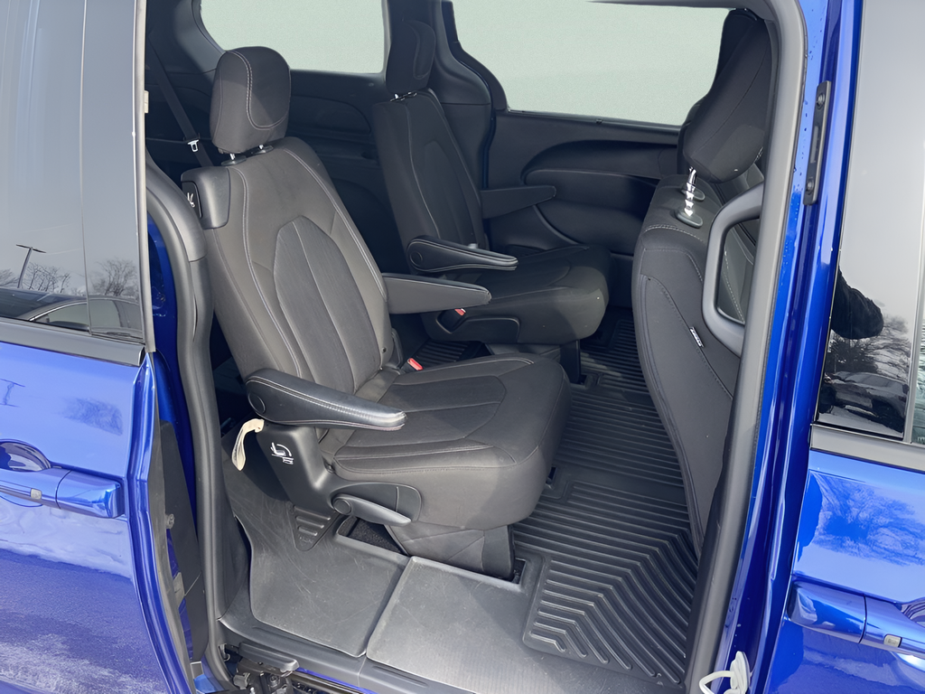 2021 Chrysler Pacifica Touring