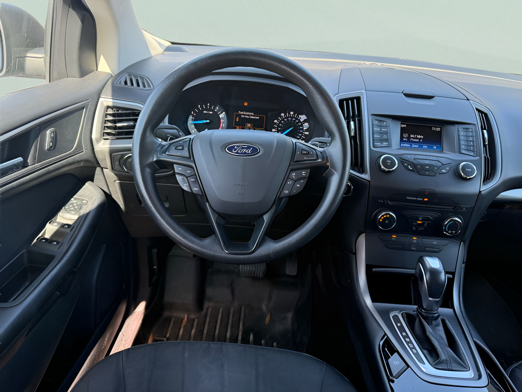 2015 Ford Edge SE