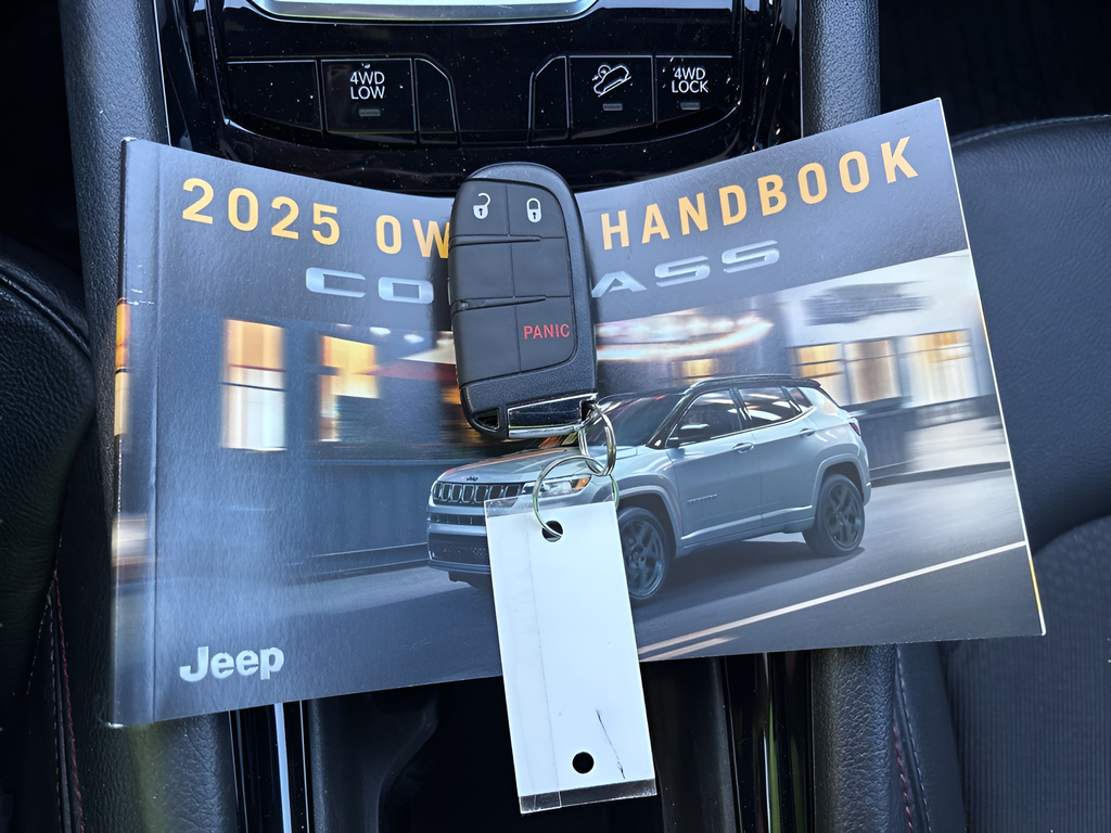 2025 Jeep Compass Trailhawk