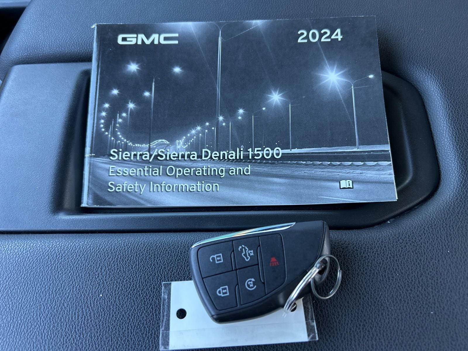 2024 GMC Sierra 1500 Elevation