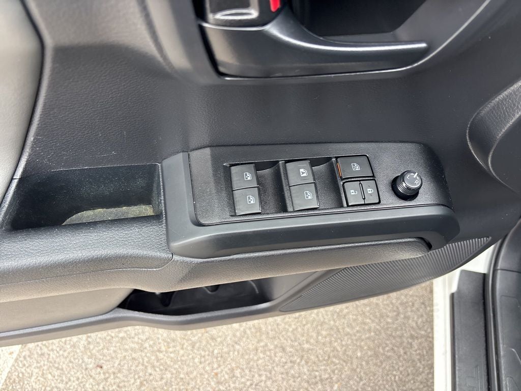 2022 Toyota Tacoma SR V6