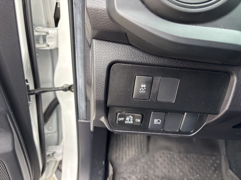 2022 Toyota Tacoma SR V6