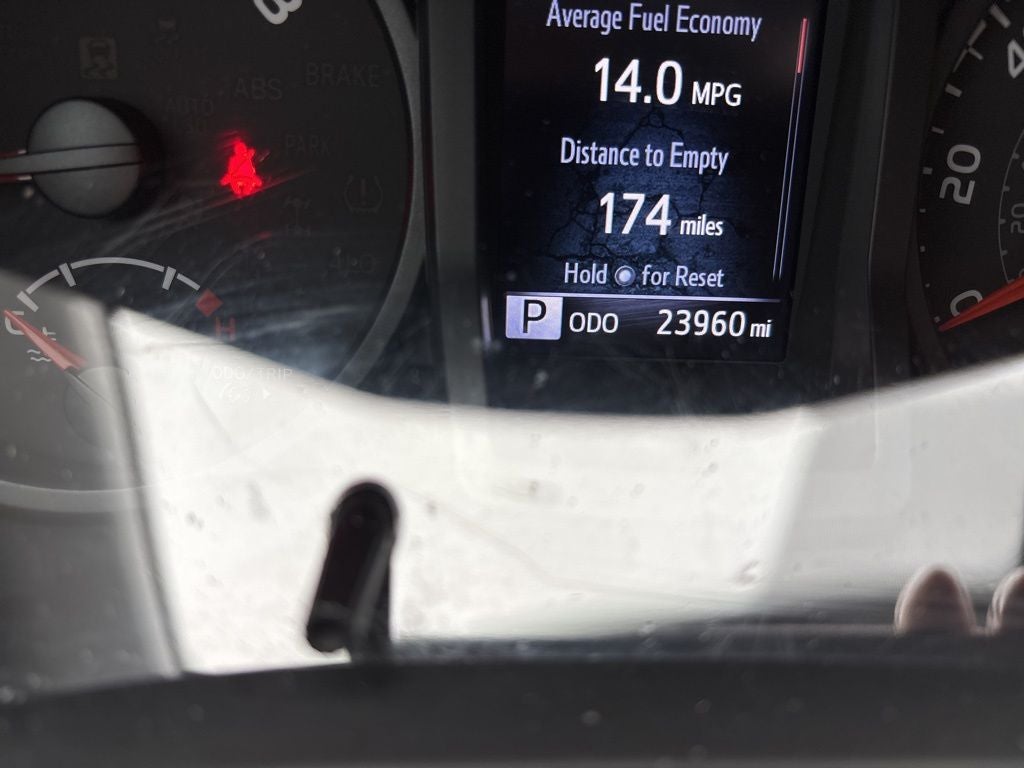 2022 Toyota Tacoma SR V6