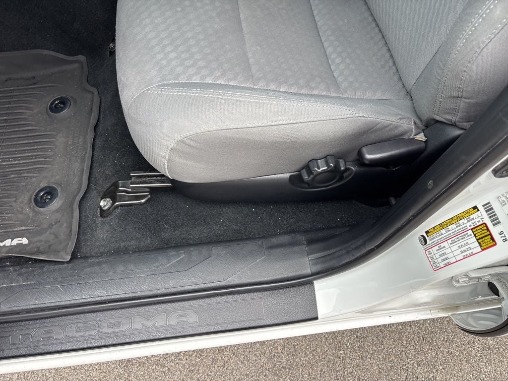 2022 Toyota Tacoma SR V6