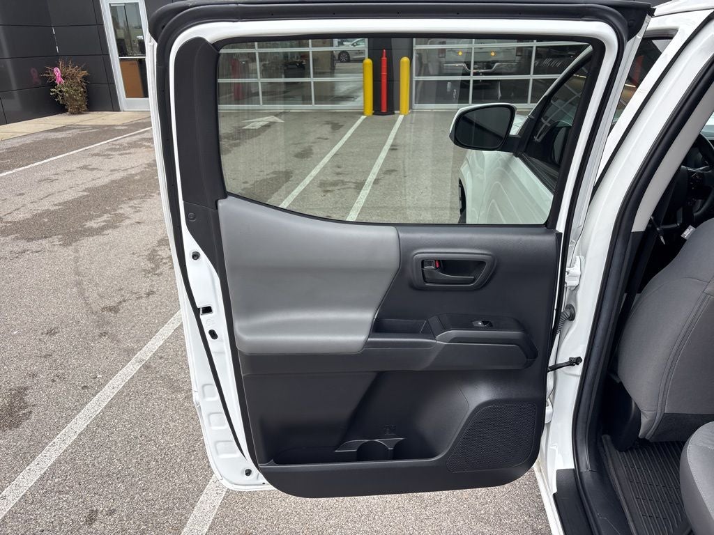 2022 Toyota Tacoma SR V6